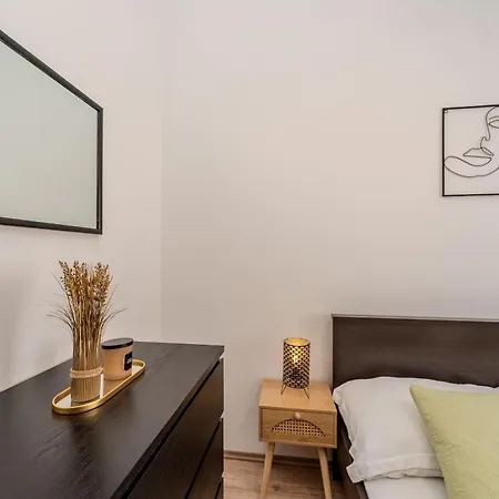 Plantosar Apartmán Vir
